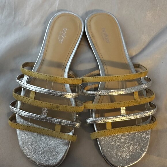 BOTKIER New York  Bridger Yellow Suede & Silver Metallic Leather Slides Size 5 - Picture 2 of 4